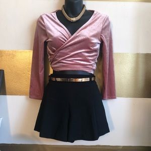 Forever 21 velvet tie up crop top. Size M.